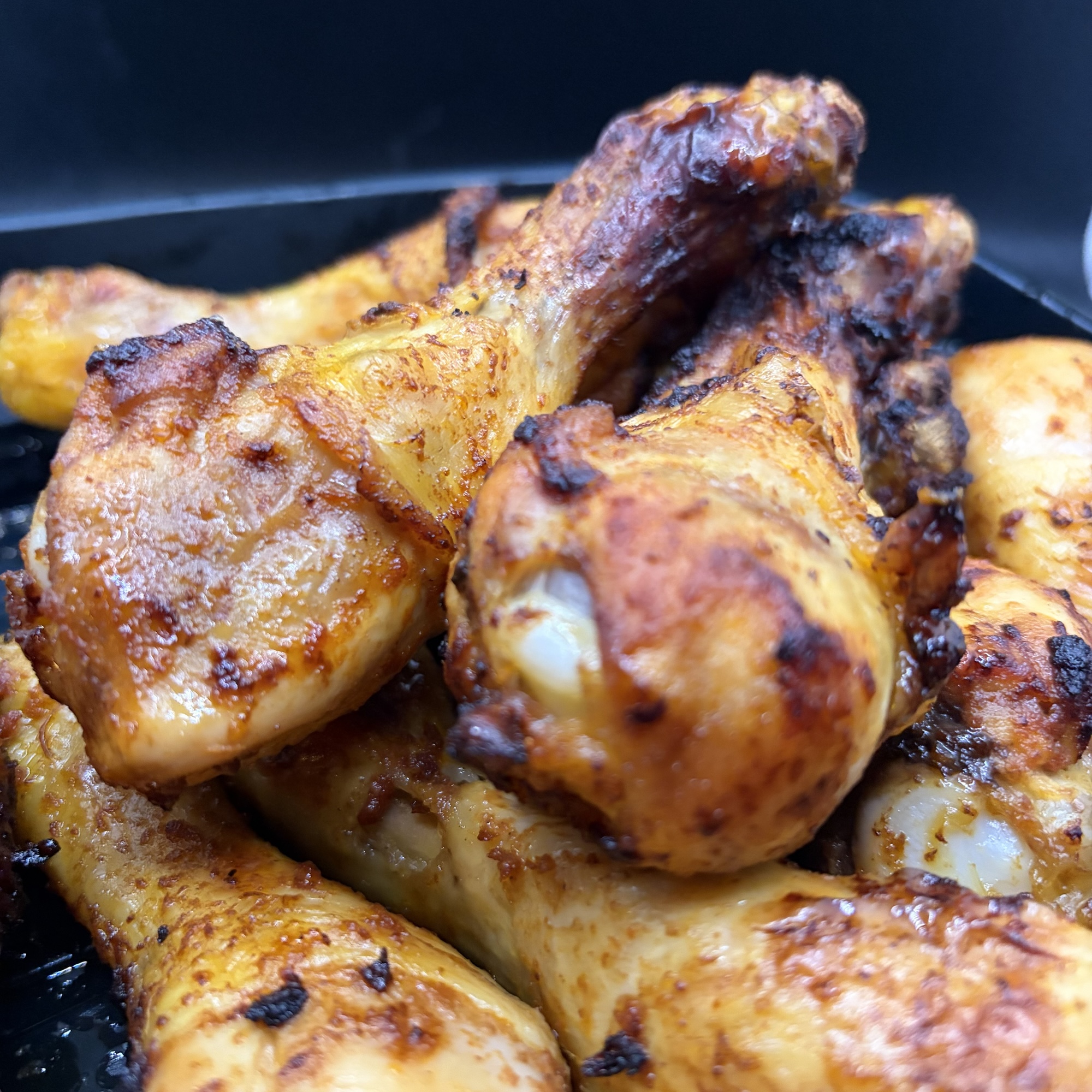 Pilons de poulet croustillants au air fryer – un jeu d’enfant