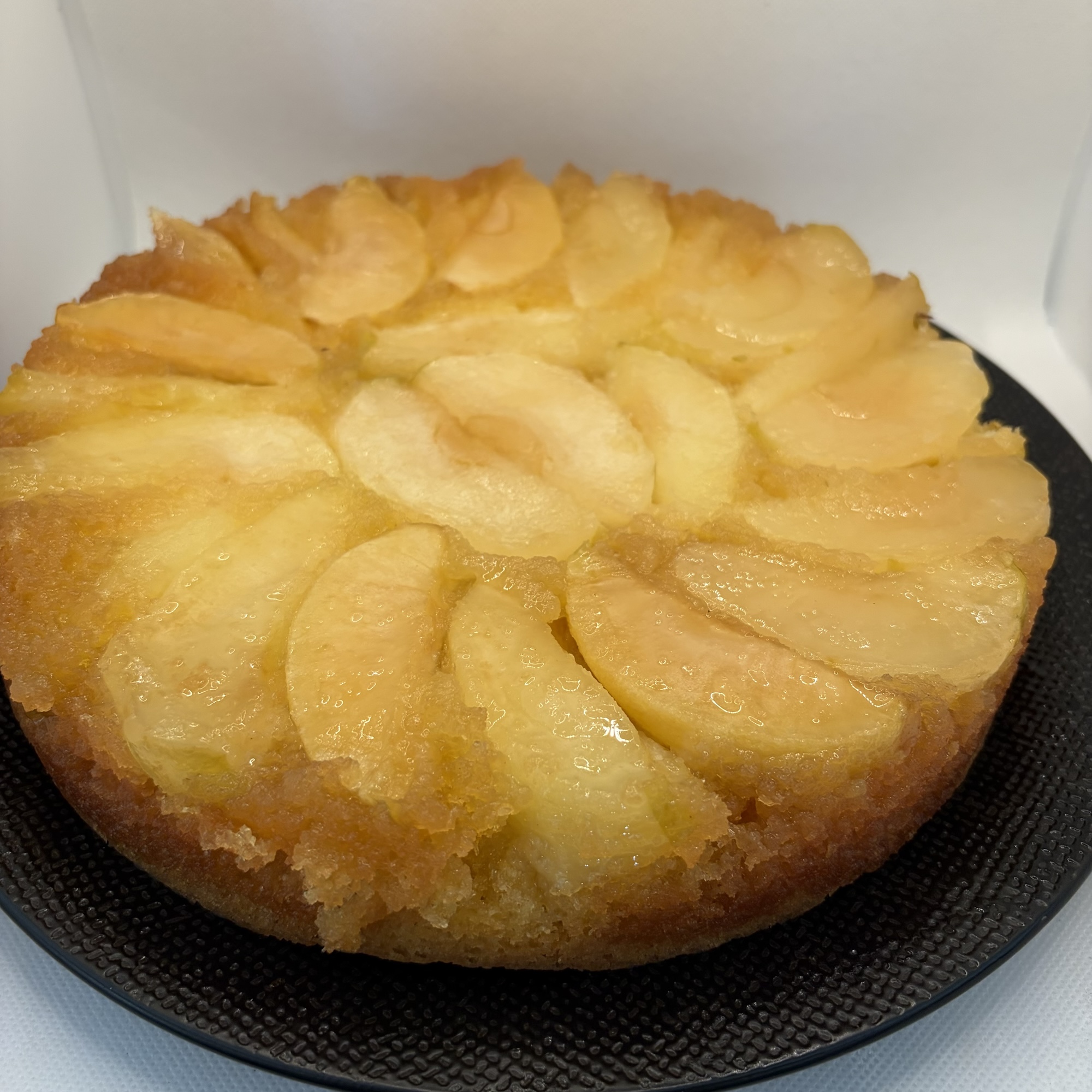 Gâteau renversé aux pommes caramélisées