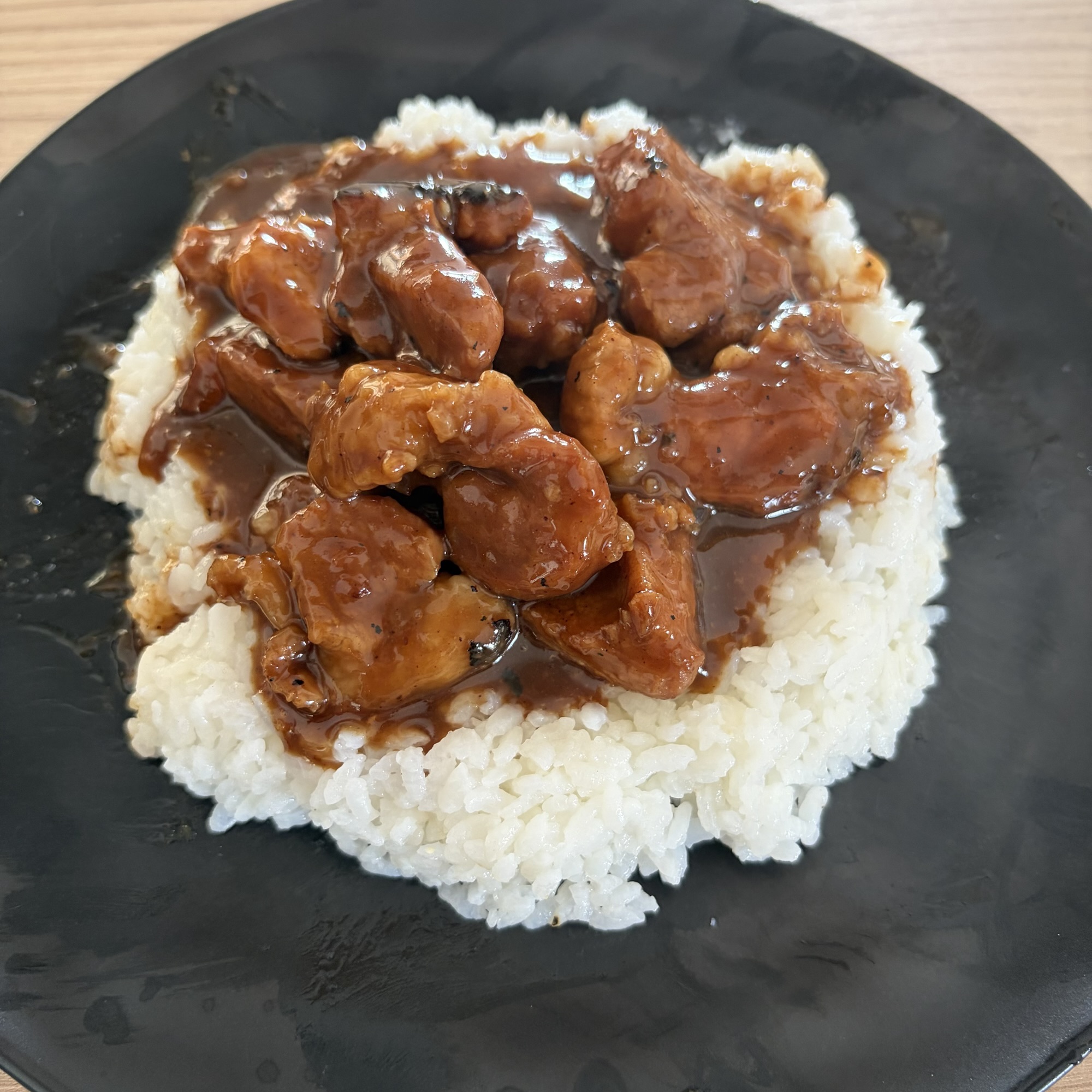 🥢 PORC AU CARAMEL — LE PLAT PRÉFÉRÉ DE TOUTE LA FAMILLE ❤️
